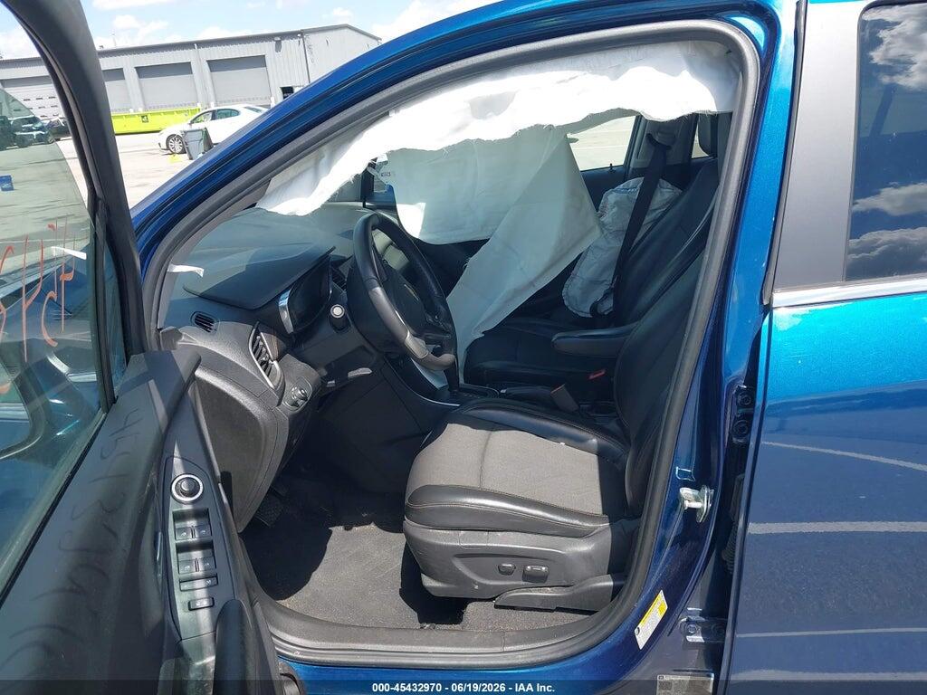 3GNCJLSB9LL300211 2020 CHEVROLET TRAX photo no. 5