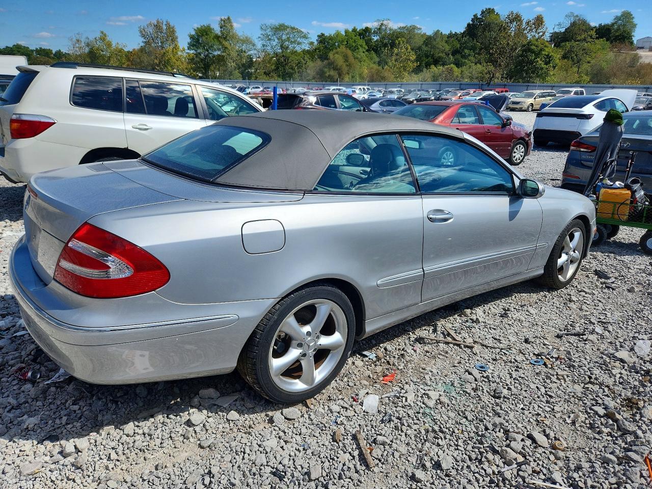 2005 MERCEDES-BENZ CLK 320 — Фото 3 из 13