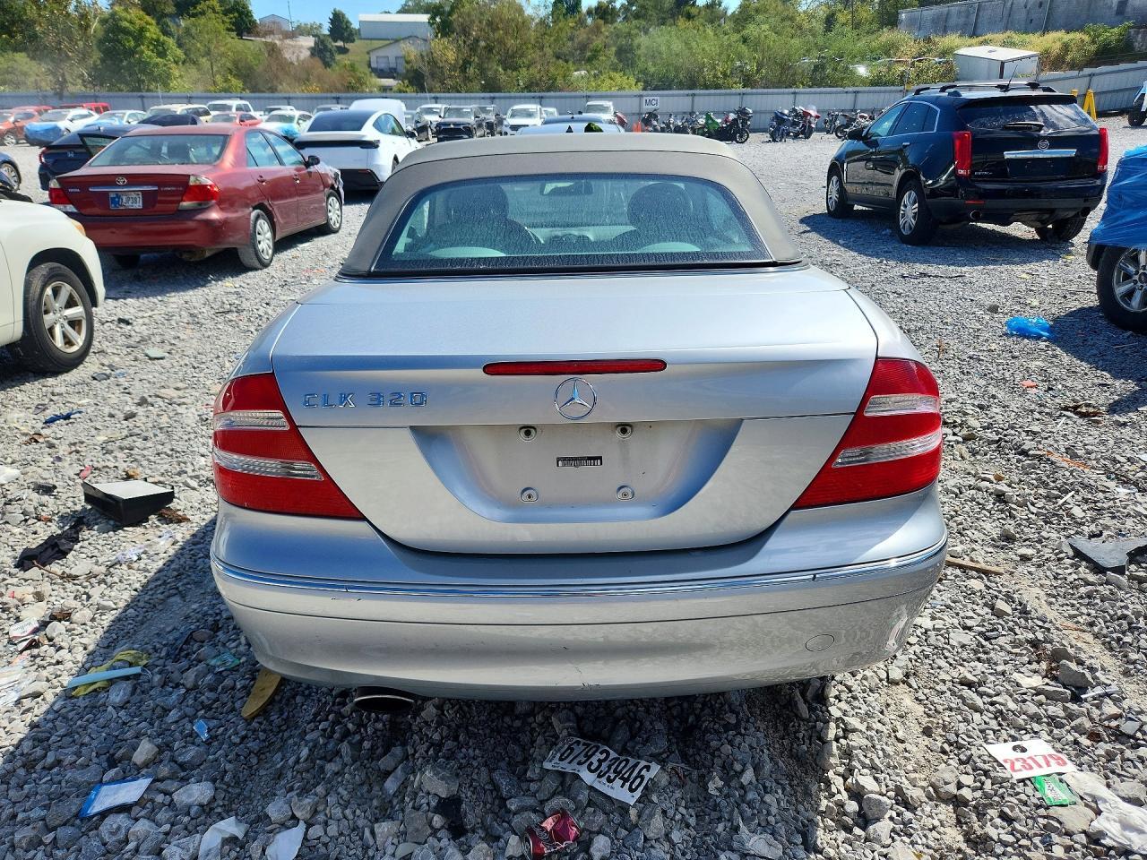 2005 MERCEDES-BENZ CLK 320 — Фото 6 из 13
