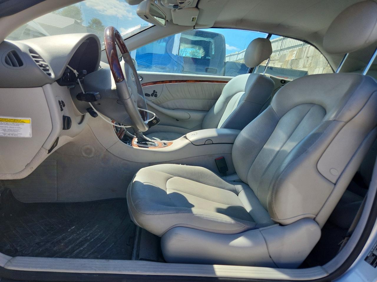 2005 MERCEDES-BENZ CLK 320 — Фото 7 из 13
