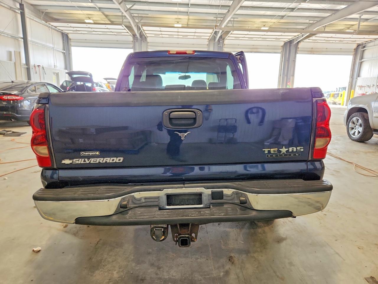 2006 CHEVROLET SILVERADO C1500 — Фото 6 из 12