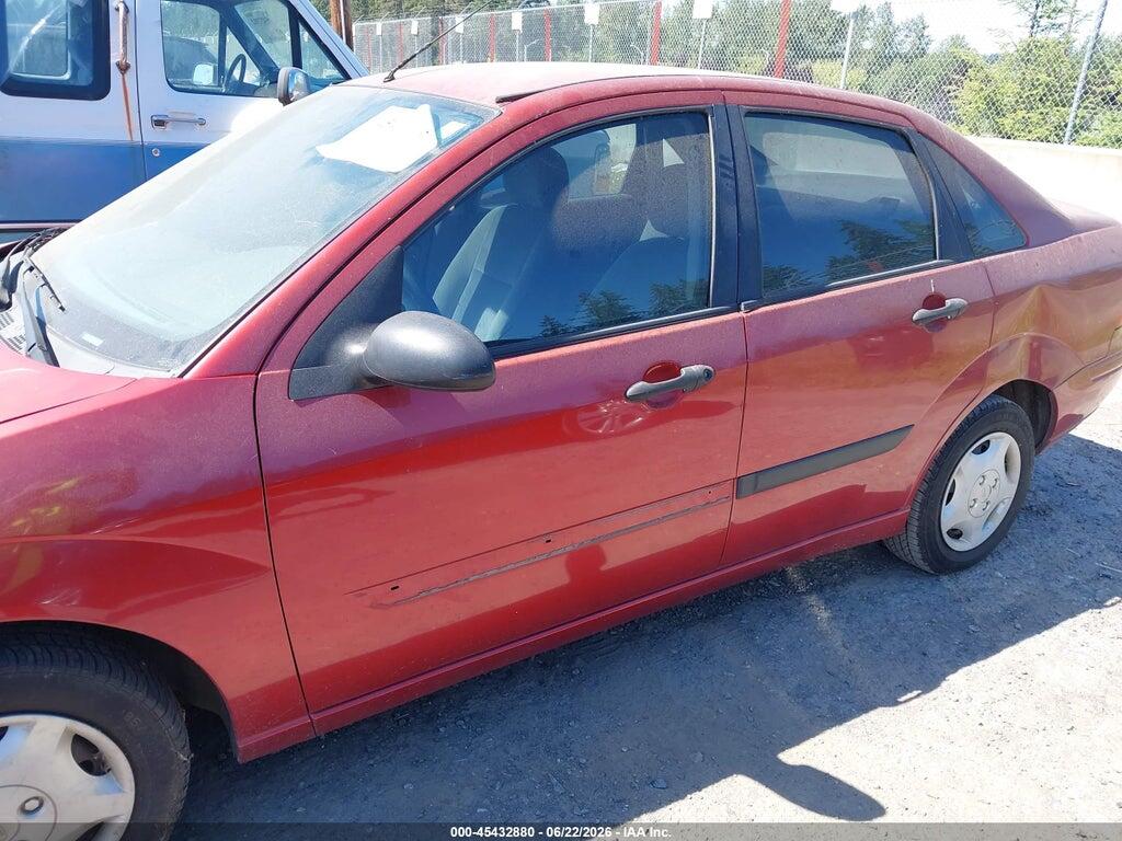 1FAFP33P41W151220 2001 FORD FOCUS photo no. 6