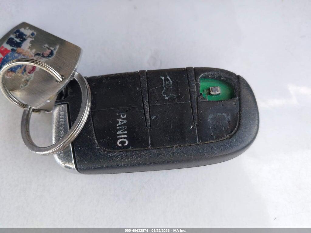 2C3CCAAG4CH165706 2012 CHRYSLER 300 photo no. 11