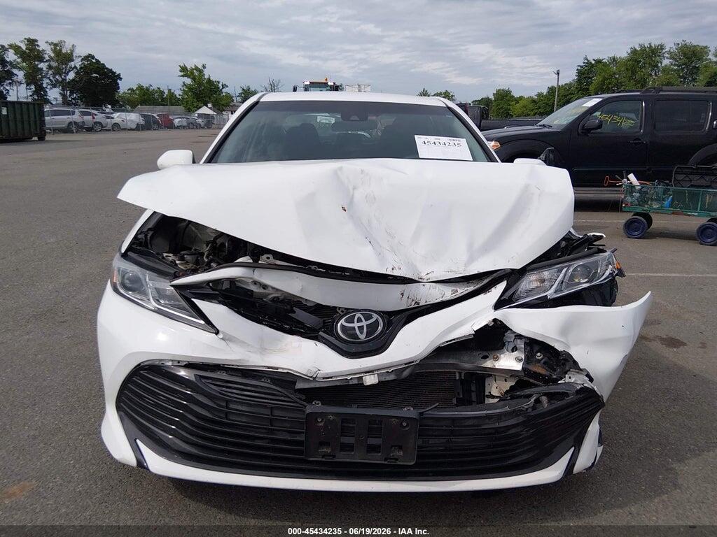 4T1B11HK5JU654077 2018 TOYOTA CAMRY photo no. 6