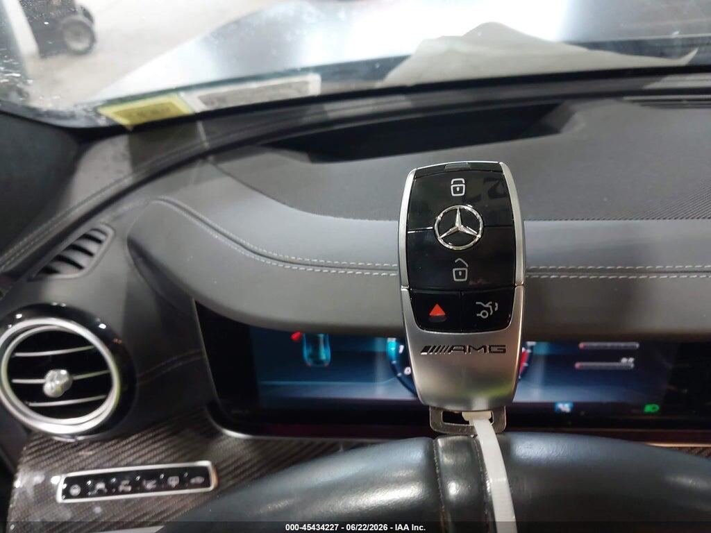 WDDZF8KB1JA377067 2018 MERCEDES-BENZ AMG E 63 photo no. 11