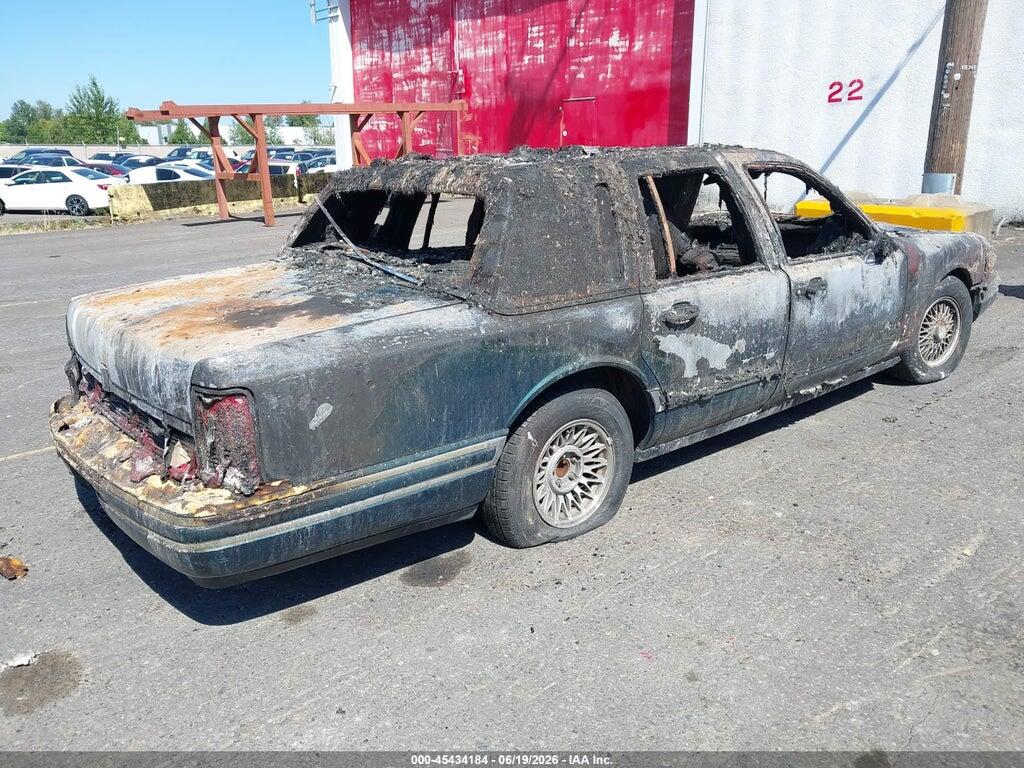 1LNLM81WXRY664495 1994 LINCOLN TOWN CAR photo no. 4