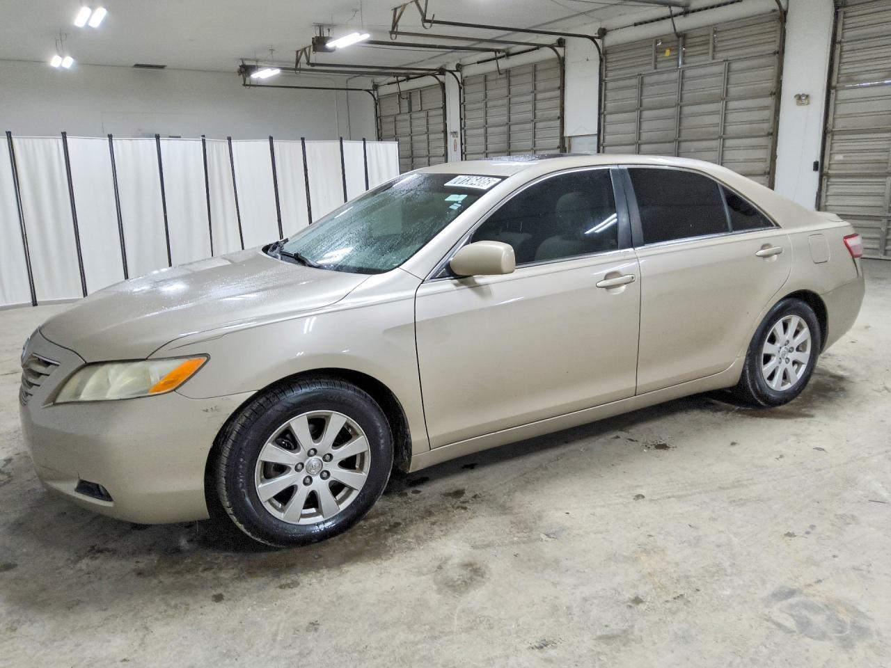 2009 TOYOTA CAMRY XLE