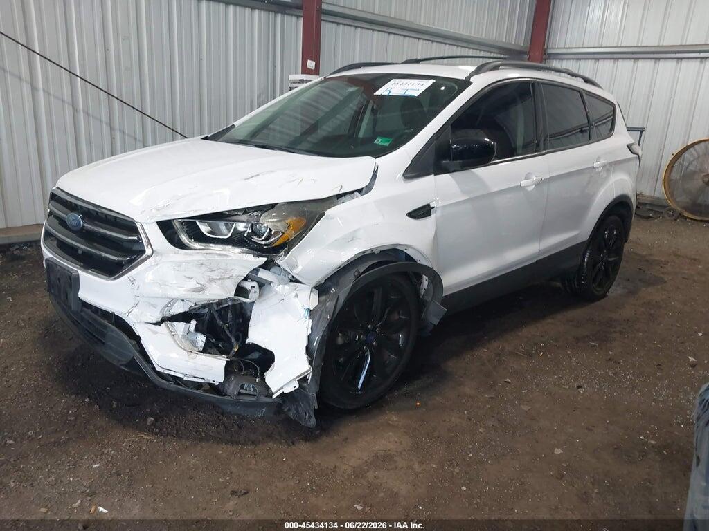 1FMCU9GD9JUC29460 2018 FORD ESCAPE photo no. 2