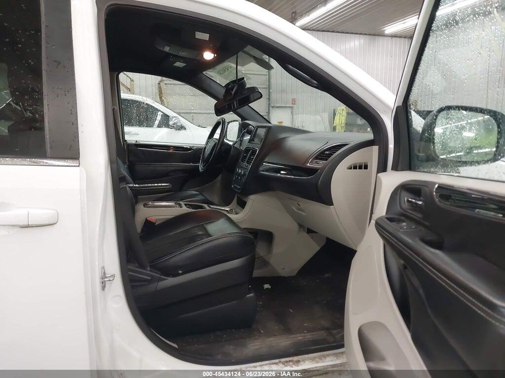 2C4RDGCG5KR723834 2019 DODGE GRAND CARAVAN photo no. 5