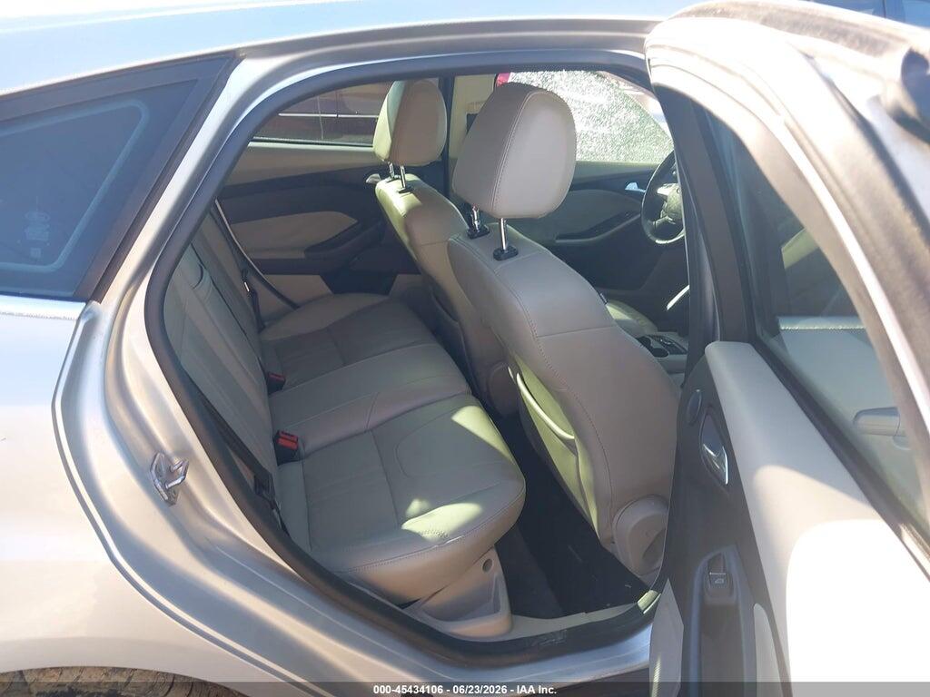 1FAHP3M22CL479896 2012 FORD FOCUS photo no. 8