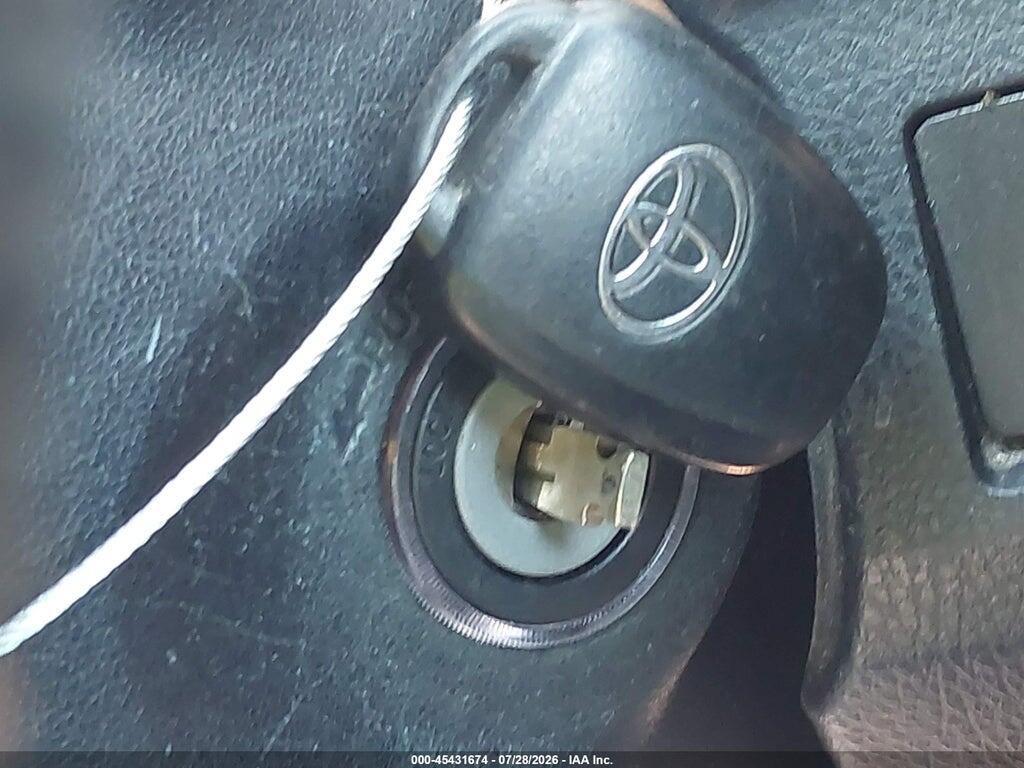 2T3RFREV7FW279241 2015 TOYOTA RAV4 photo no. 11