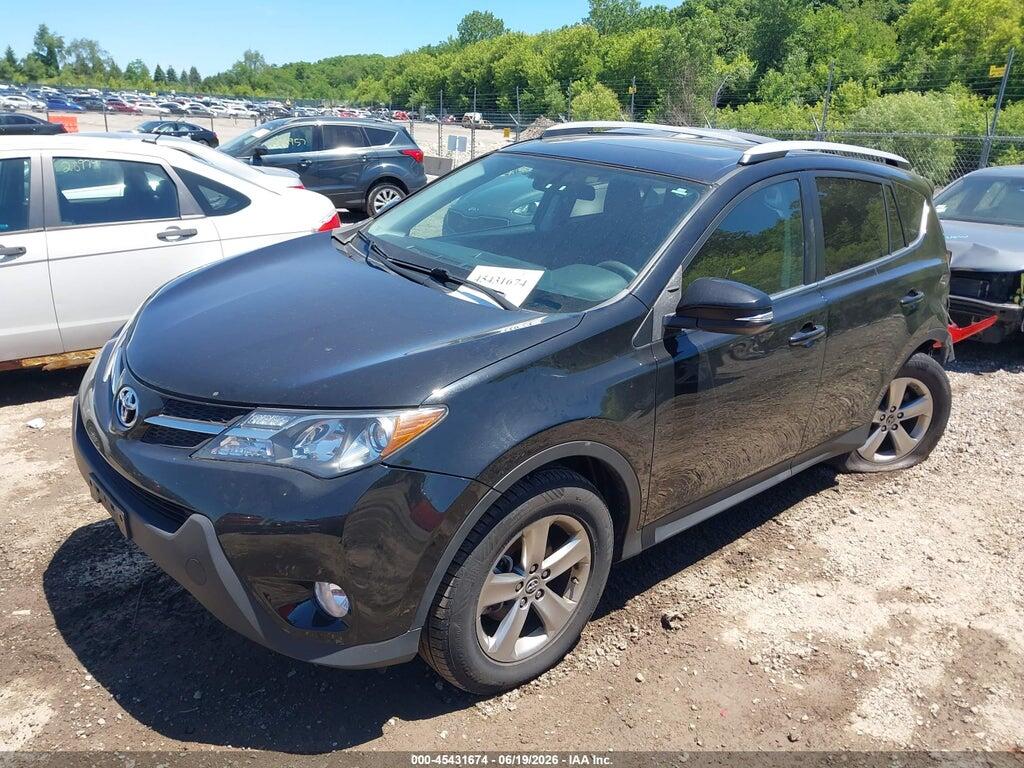 2T3RFREV7FW279241 2015 TOYOTA RAV4 photo no. 2