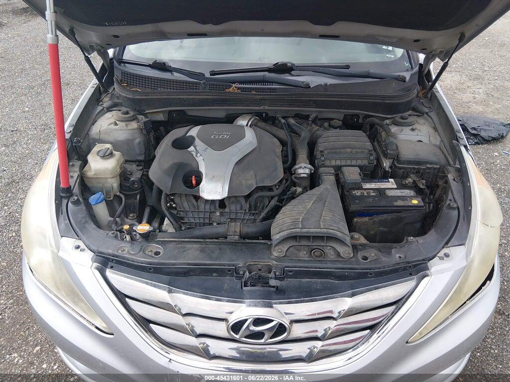 5NPEC4AB4BH303132 2011 HYUNDAI SONATA photo no. 10