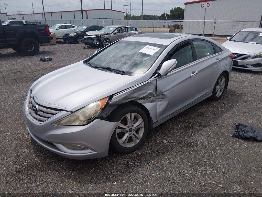 5NPEC4AB4BH303132 2011 HYUNDAI SONATA photo no. 2