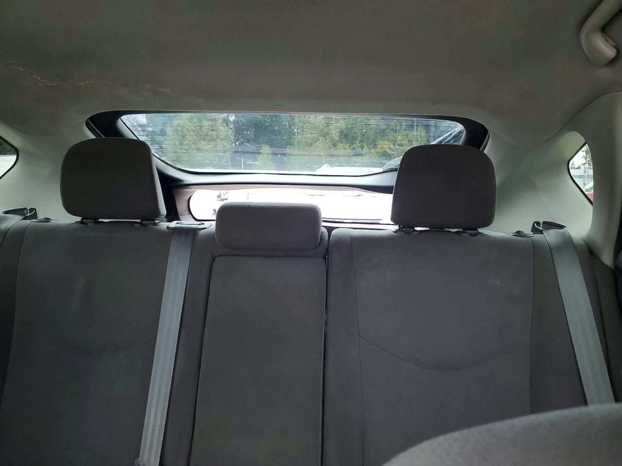 2011 TOYOTA PRIUS TWO — Фото 10 из 13