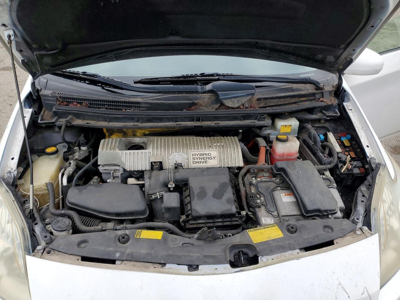 2011 TOYOTA PRIUS TWO — Фото 12 из 13