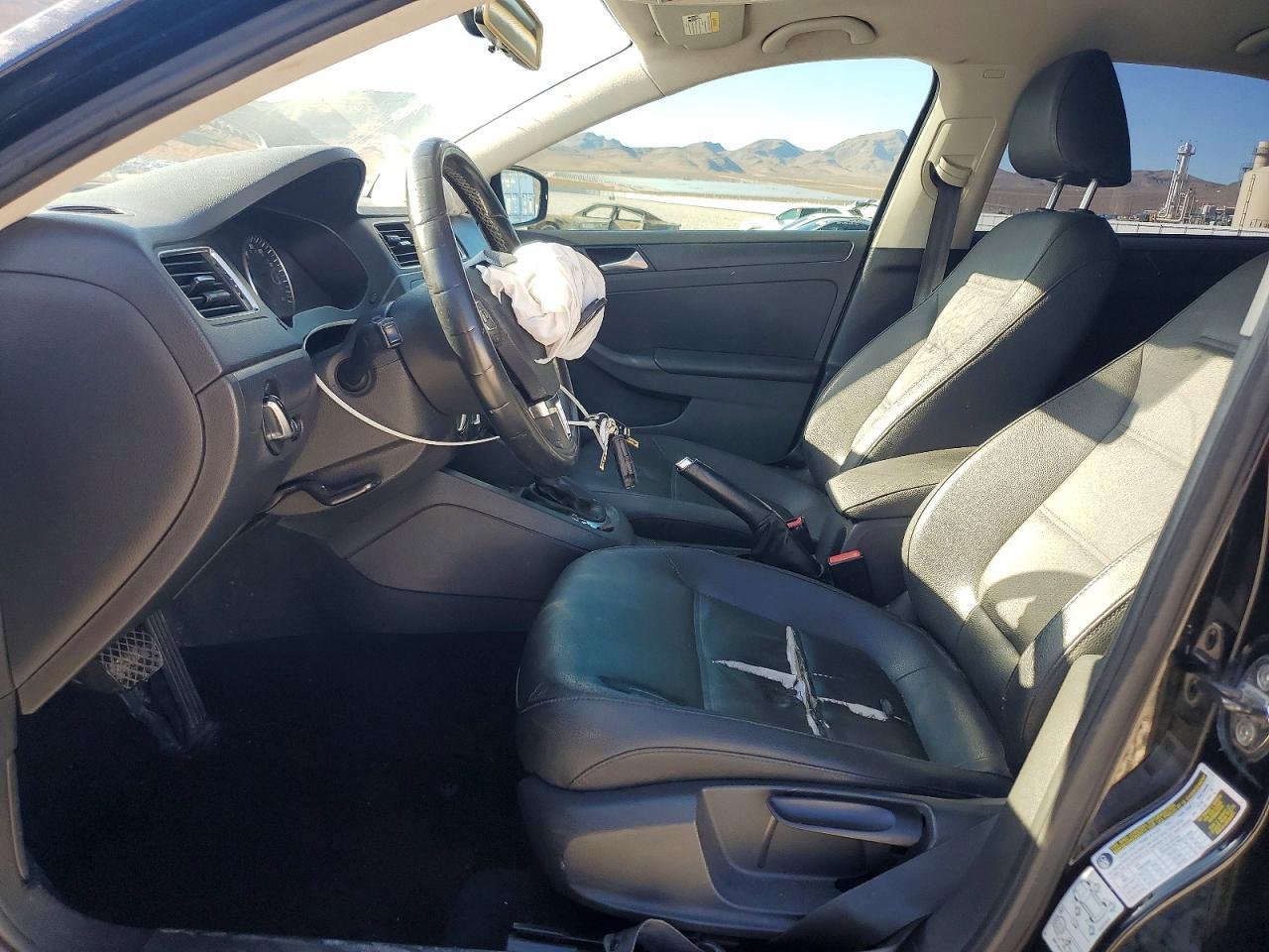 2012 VOLKSWAGEN JETTA SE — Фото 7 из 13
