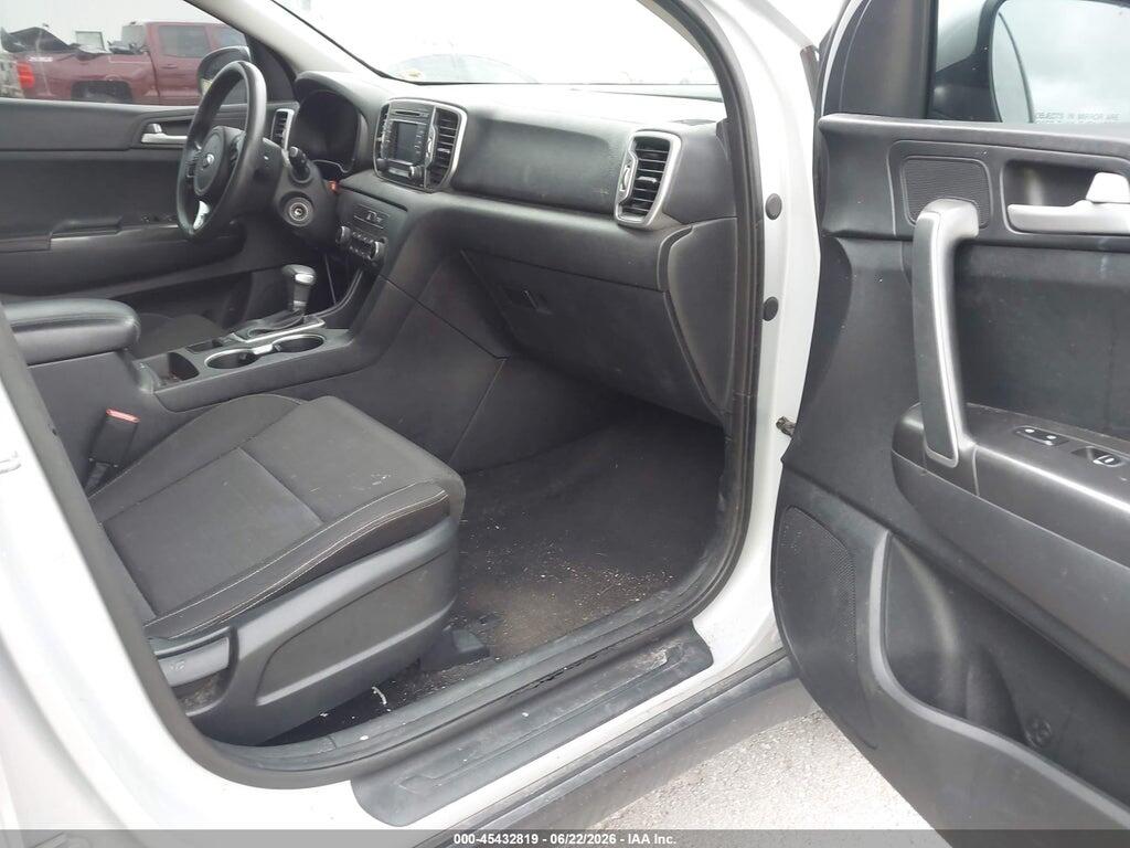 KNDPMCACXJ7337779 2018 KIA SPORTAGE photo no. 5