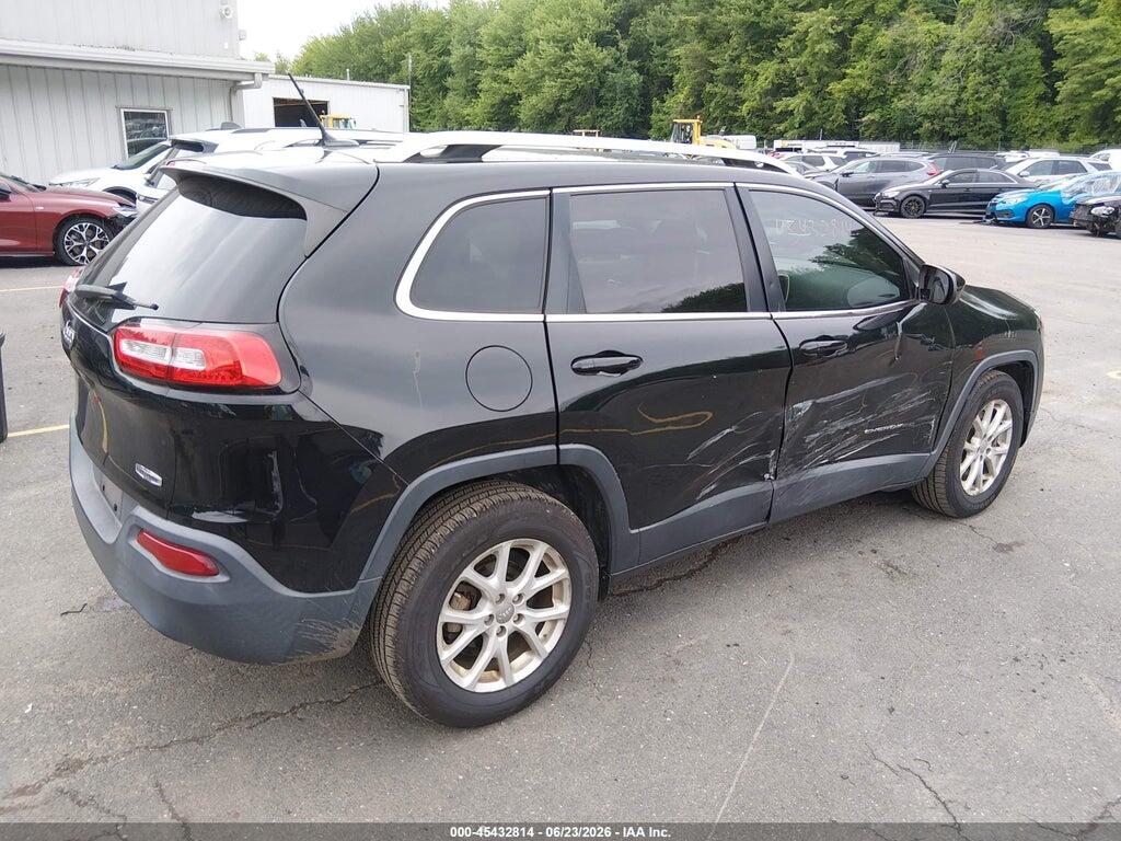 1C4PJLCB0HD222262 2017 JEEP CHEROKEE photo no. 4