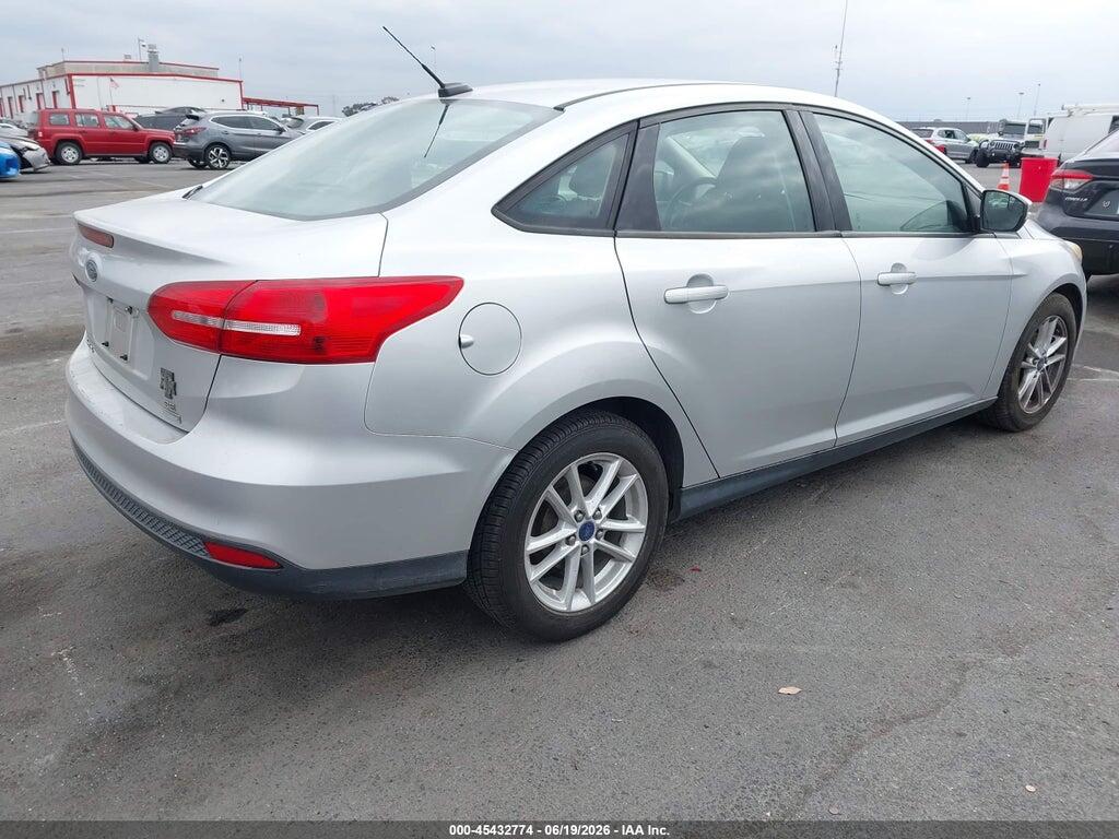 1FADP3FE3FL261119 2015 FORD FOCUS photo no. 4