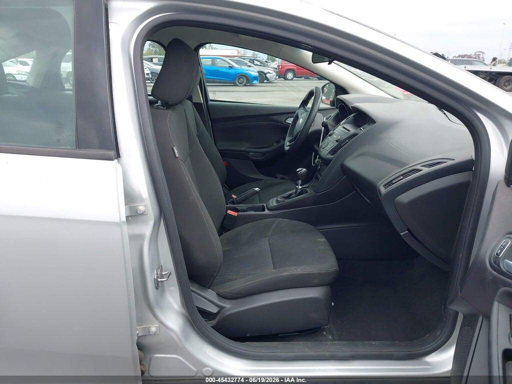 1FADP3FE3FL261119 2015 FORD FOCUS photo no. 5