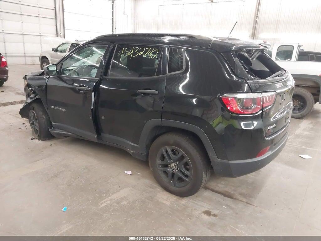 3C4NJDAB2HT642762 2017 JEEP NEW COMPASS photo no. 3