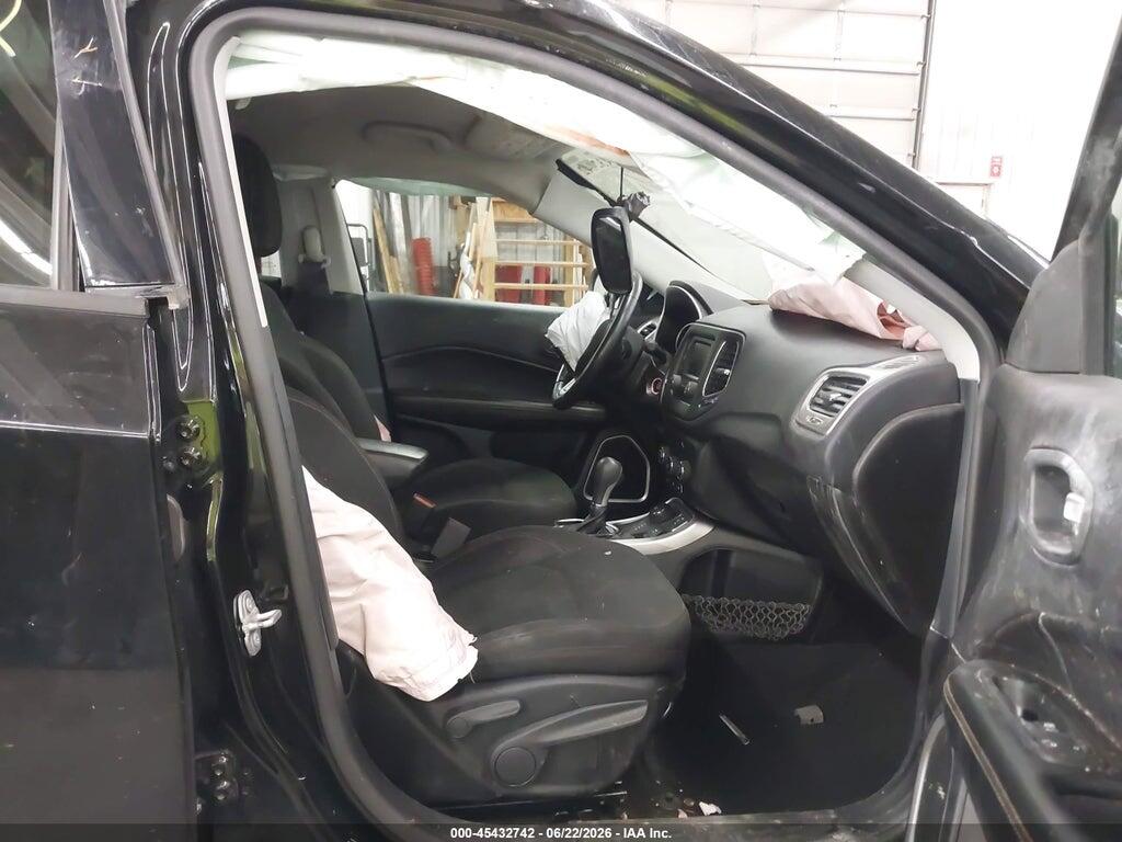 3C4NJDAB2HT642762 2017 JEEP NEW COMPASS photo no. 5