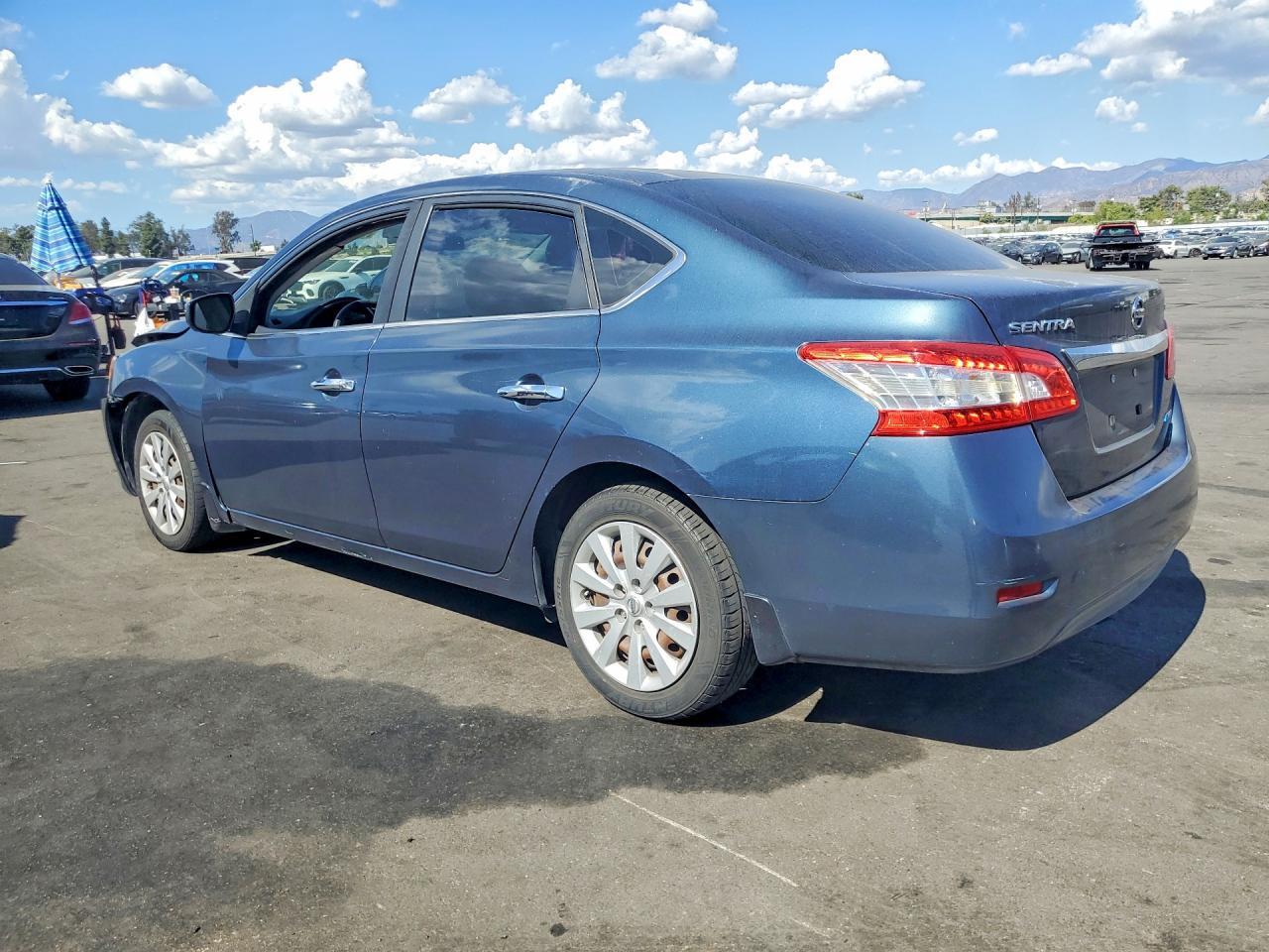 2013 NISSAN SENTRA SV — Фото 2 из 12
