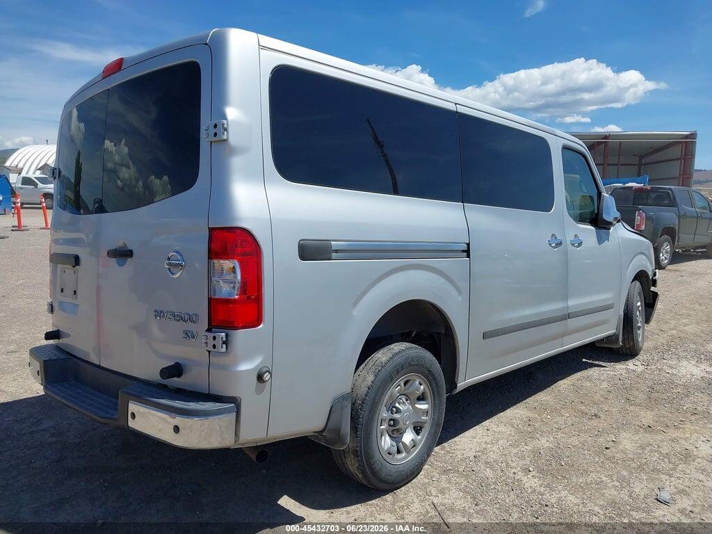 5BZBF0AA2JN852286 2018 NISSAN NV PASSENGER NV3500 HD photo no. 4
