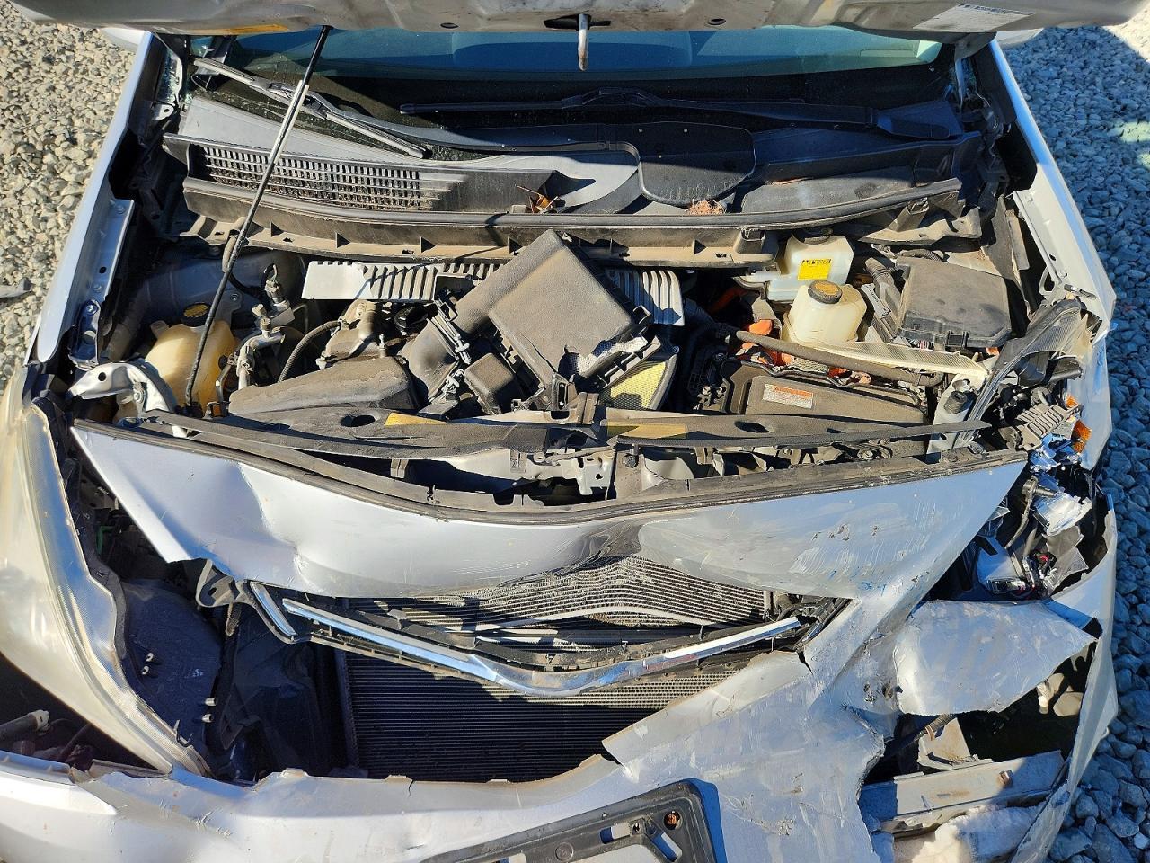 2013 TOYOTA PRIUS V FIVE — Фото 11 из 12