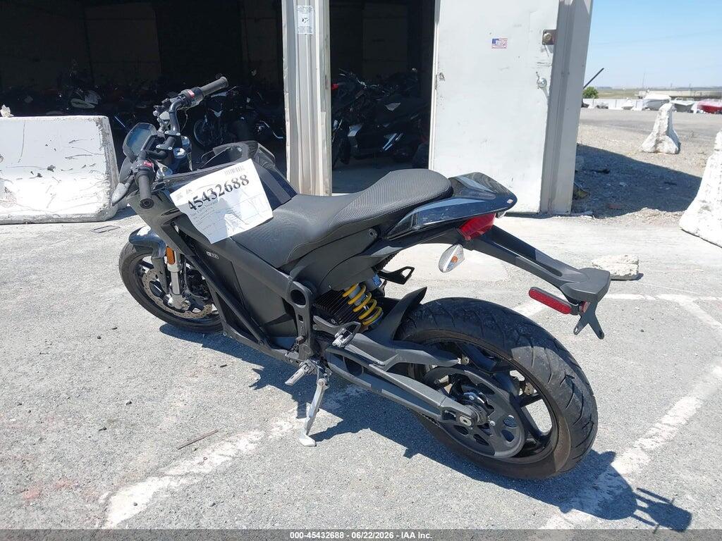 538SMHZ41KCA11067 2019 ZERO MOTORCYCLES INC S photo no. 3