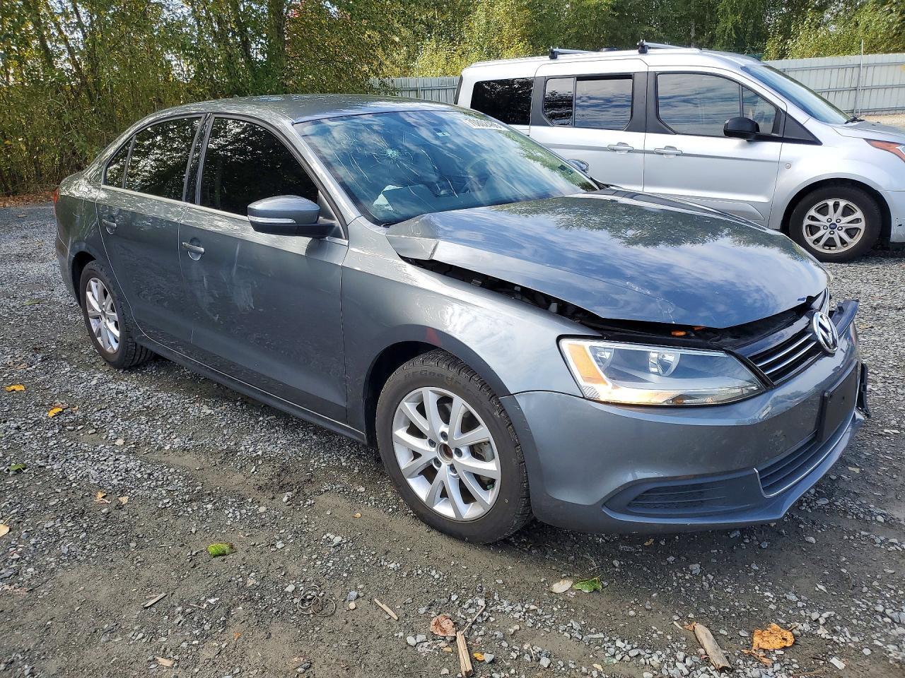2013 VOLKSWAGEN JETTA SE — Фото 4 из 12