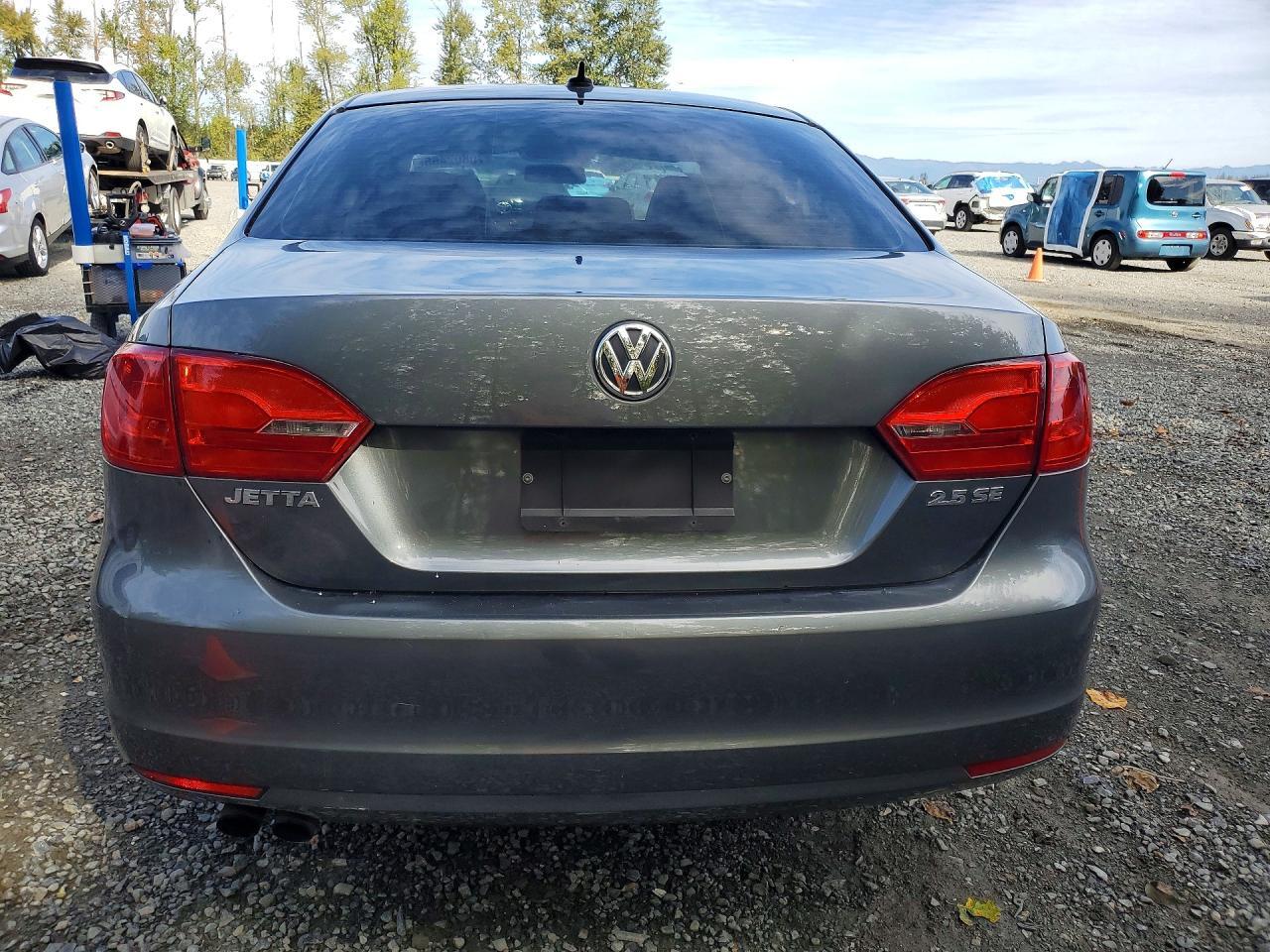 2013 VOLKSWAGEN JETTA SE — Фото 6 из 12