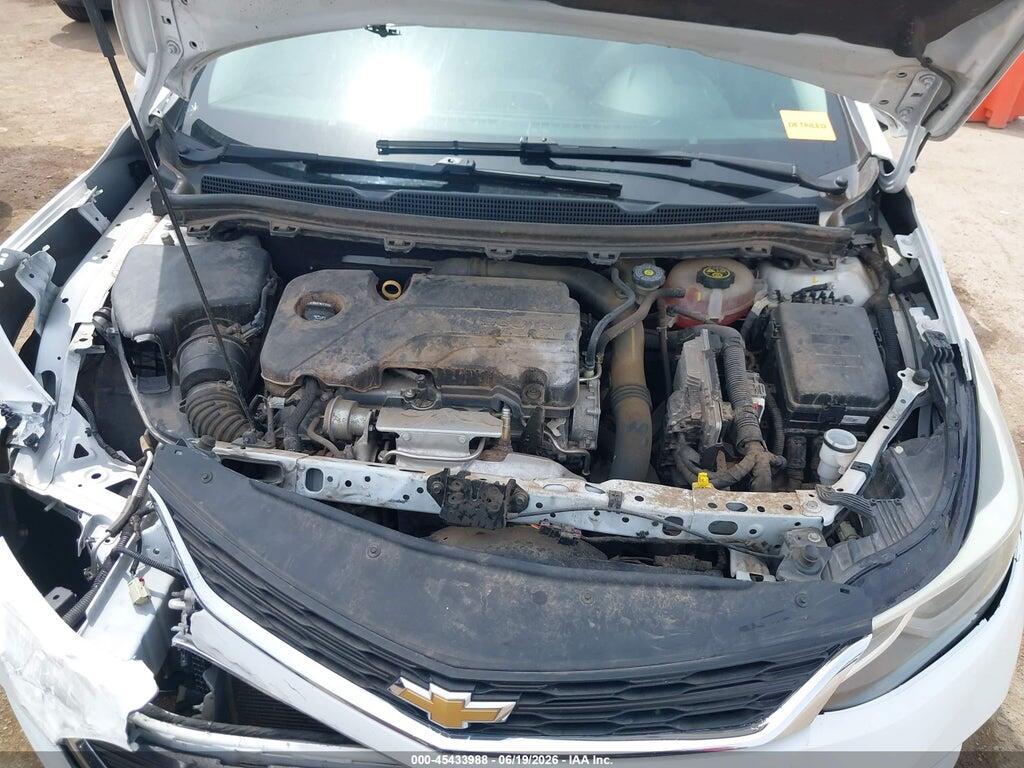 1G1BE5SM7J7237030 2018 CHEVROLET CRUZE photo no. 10