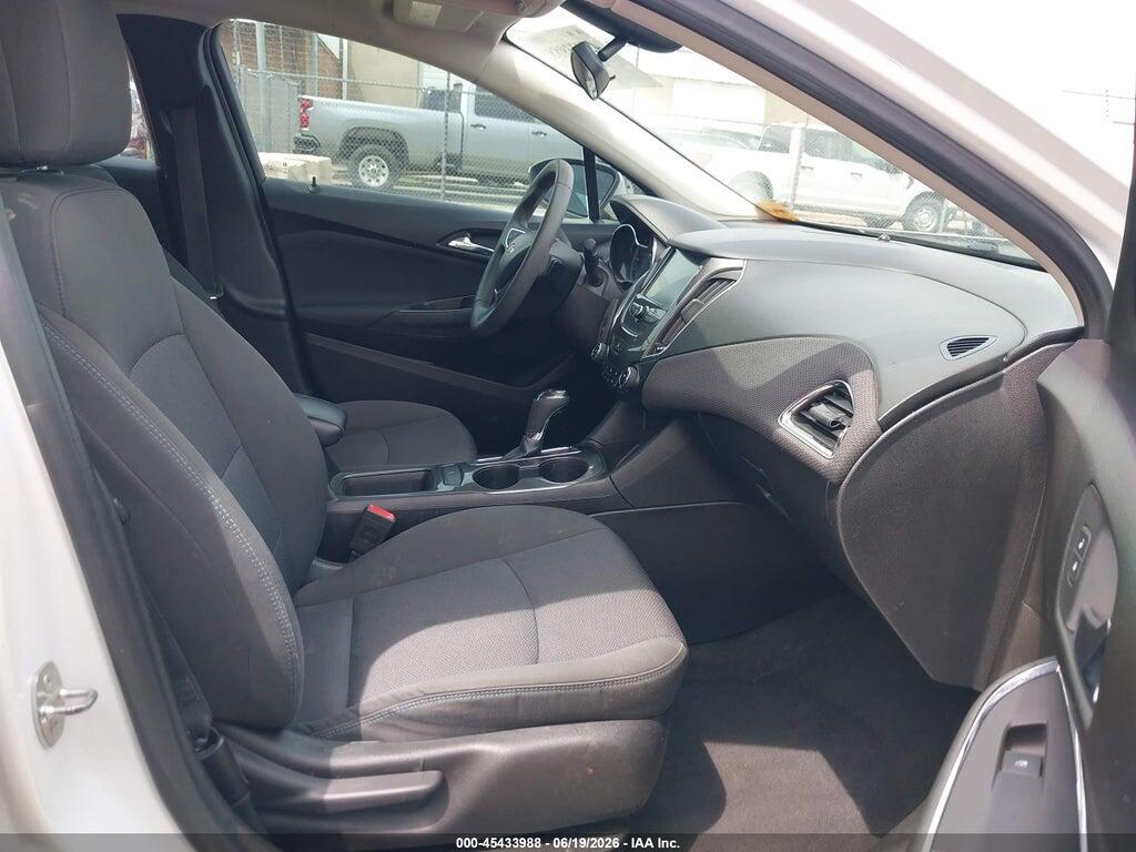 1G1BE5SM7J7237030 2018 CHEVROLET CRUZE photo no. 5