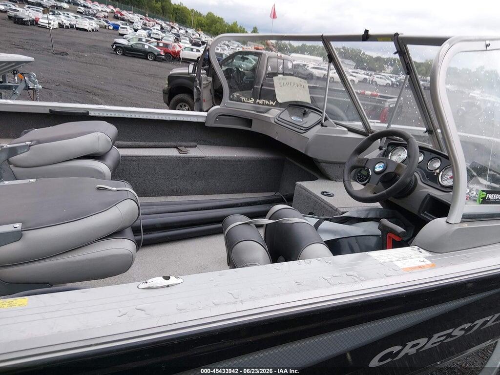 00000CRCFH150D515 2015 CRESTLINER OTHER photo no. 5