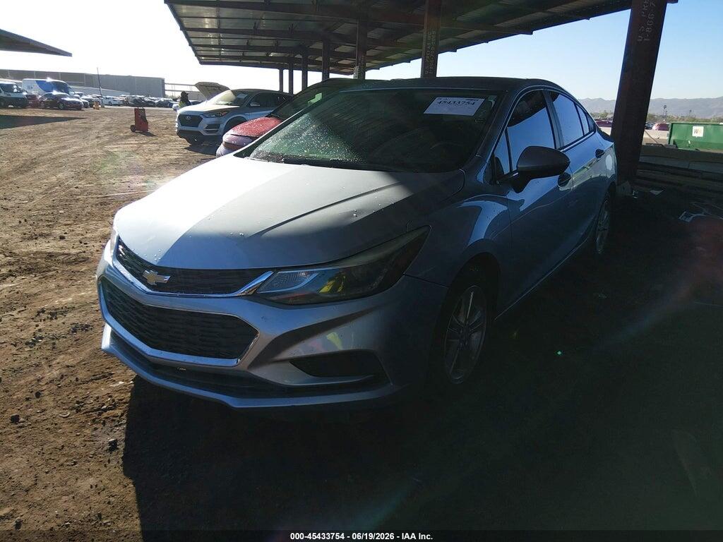 1G1BE5SM8J7107029 2018 CHEVROLET CRUZE photo no. 2