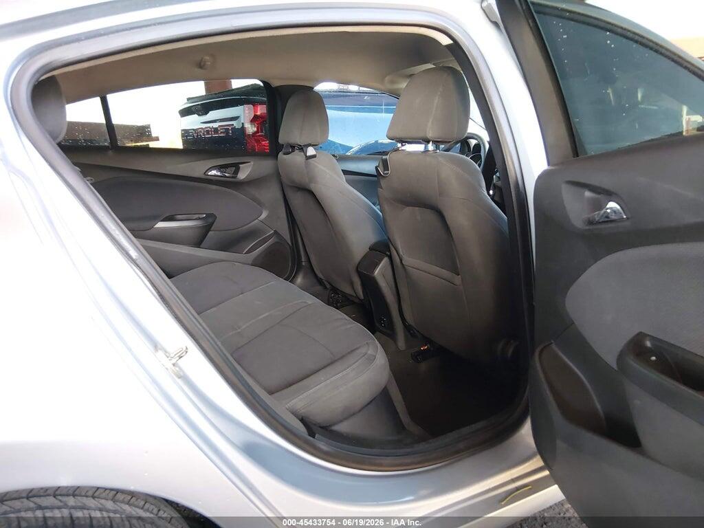 1G1BE5SM8J7107029 2018 CHEVROLET CRUZE photo no. 8
