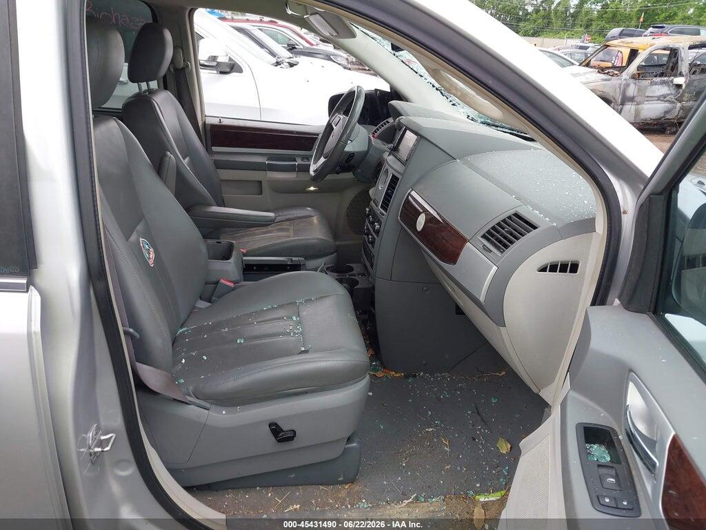 2A4RR5DX8AR271584 2010 CHRYSLER TOWN & COUNTRY photo no. 5