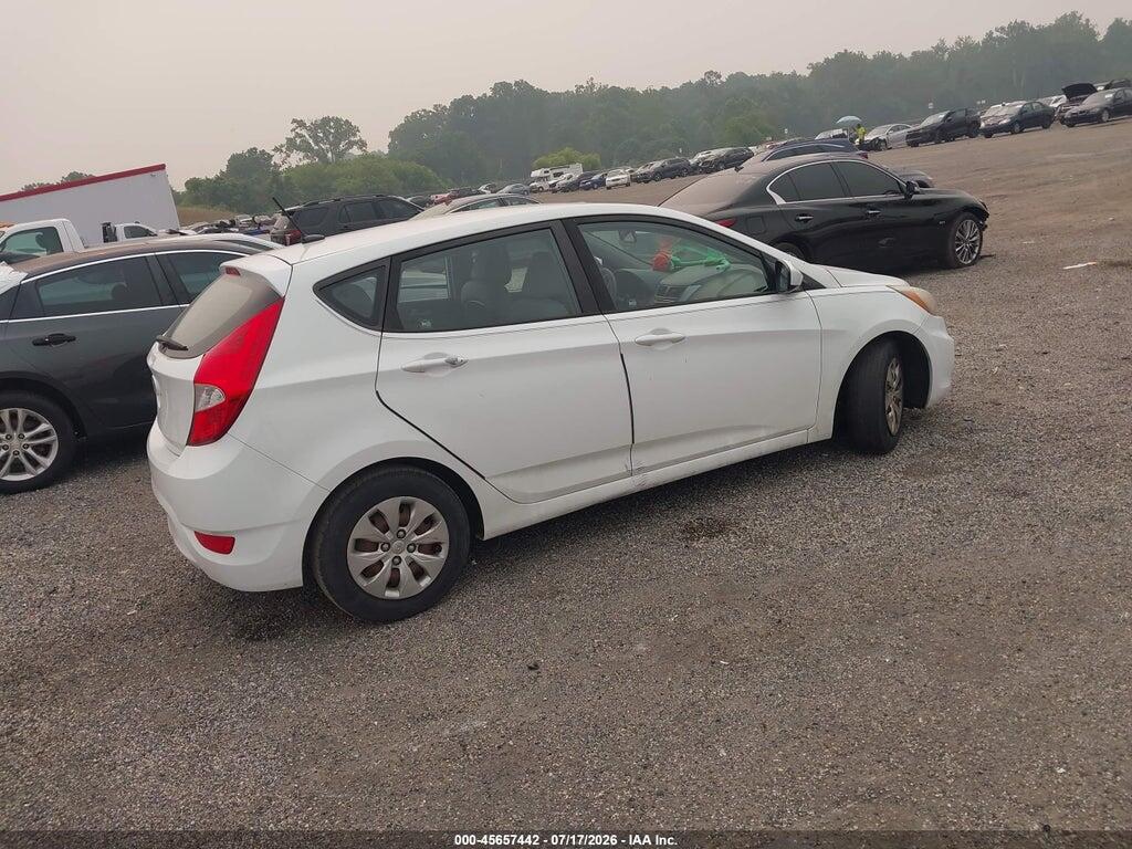 KMHCT5AE5HU335220 2017 HYUNDAI ACCENT photo no. 4