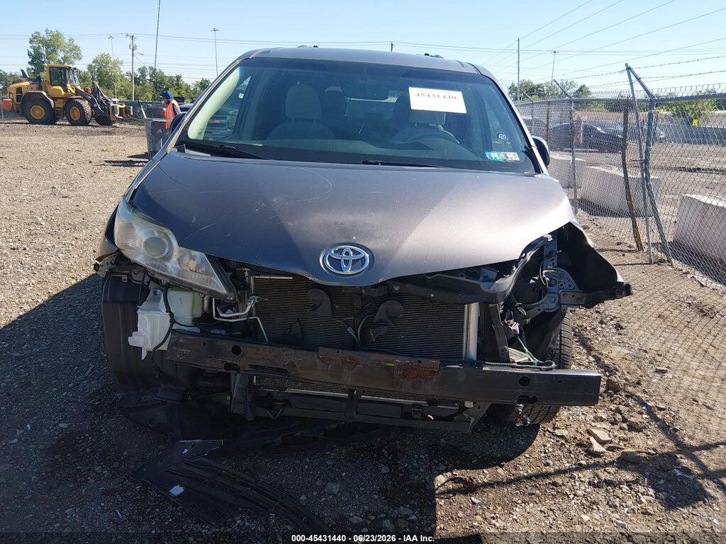 5TDKK3DC2DS319427 2013 TOYOTA SIENNA photo no. 6