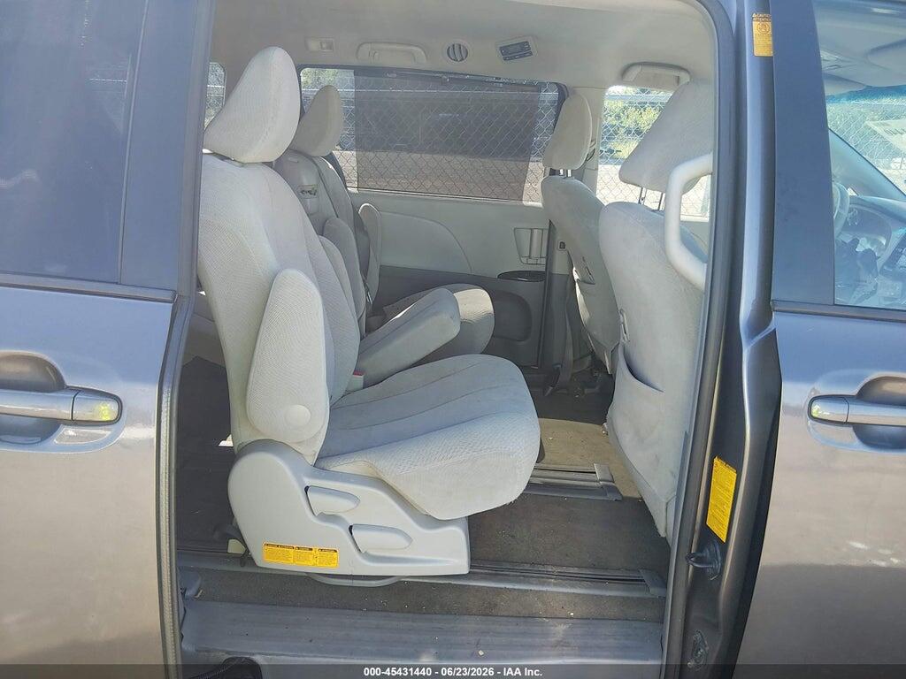 5TDKK3DC2DS319427 2013 TOYOTA SIENNA photo no. 8