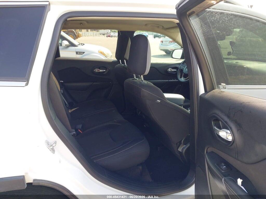 1C4PJMCS3GW279385 2016 JEEP CHEROKEE photo no. 8
