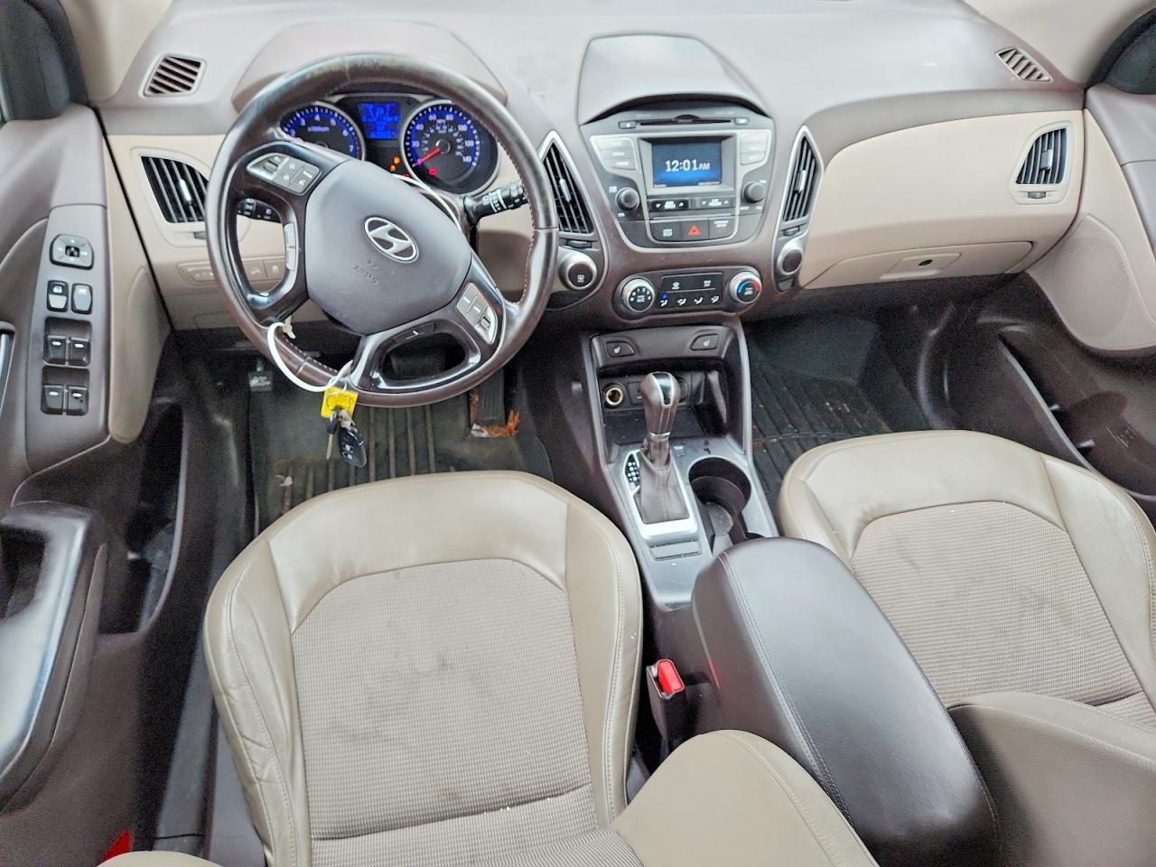 2015 HYUNDAI TUCSON SE — Фото 8 из 13