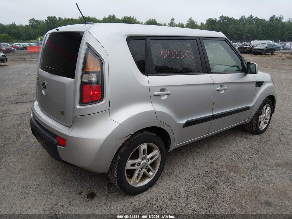 KNDJT2A29B7717109 2011 KIA SOUL photo no. 4