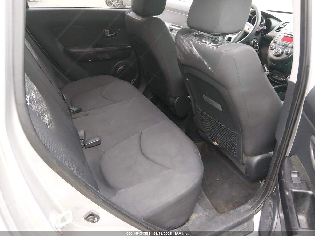 KNDJT2A29B7717109 2011 KIA SOUL photo no. 8