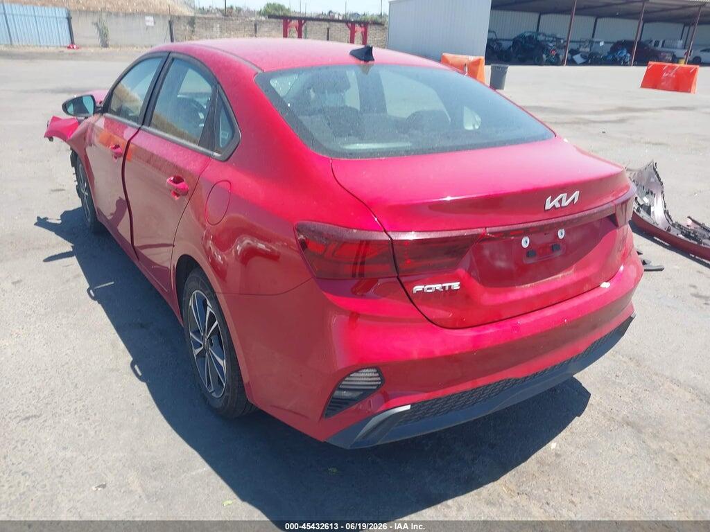 3KPF24AD9RE778010 2024 KIA FORTE photo no. 3