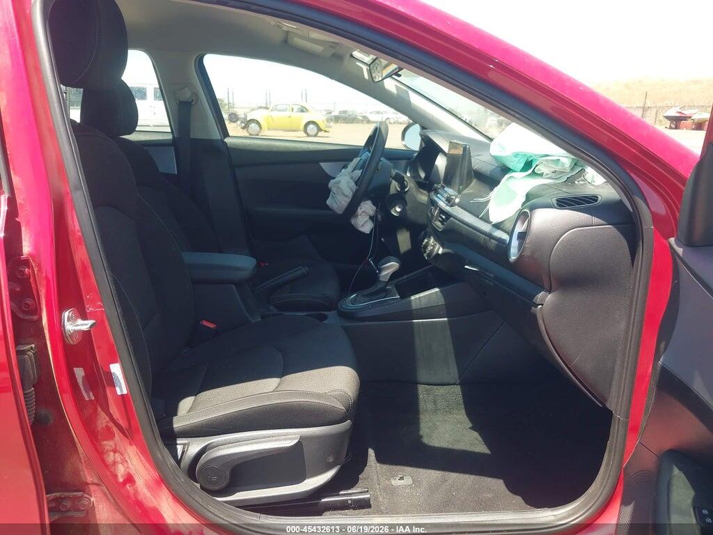 3KPF24AD9RE778010 2024 KIA FORTE photo no. 5
