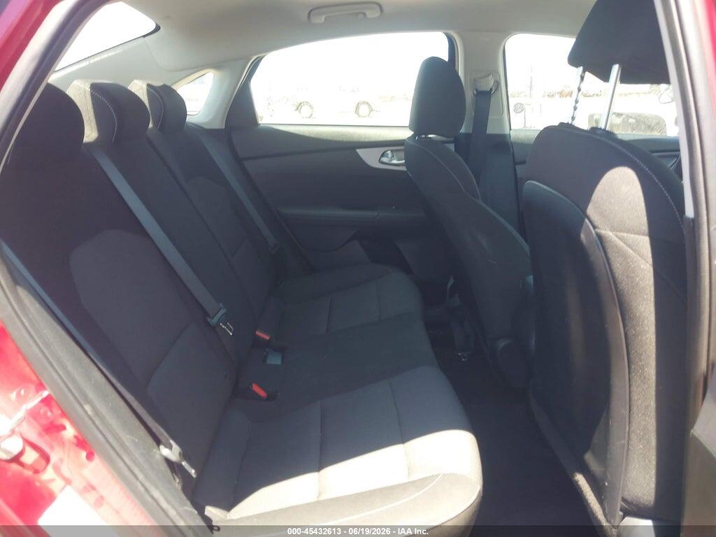3KPF24AD9RE778010 2024 KIA FORTE photo no. 8
