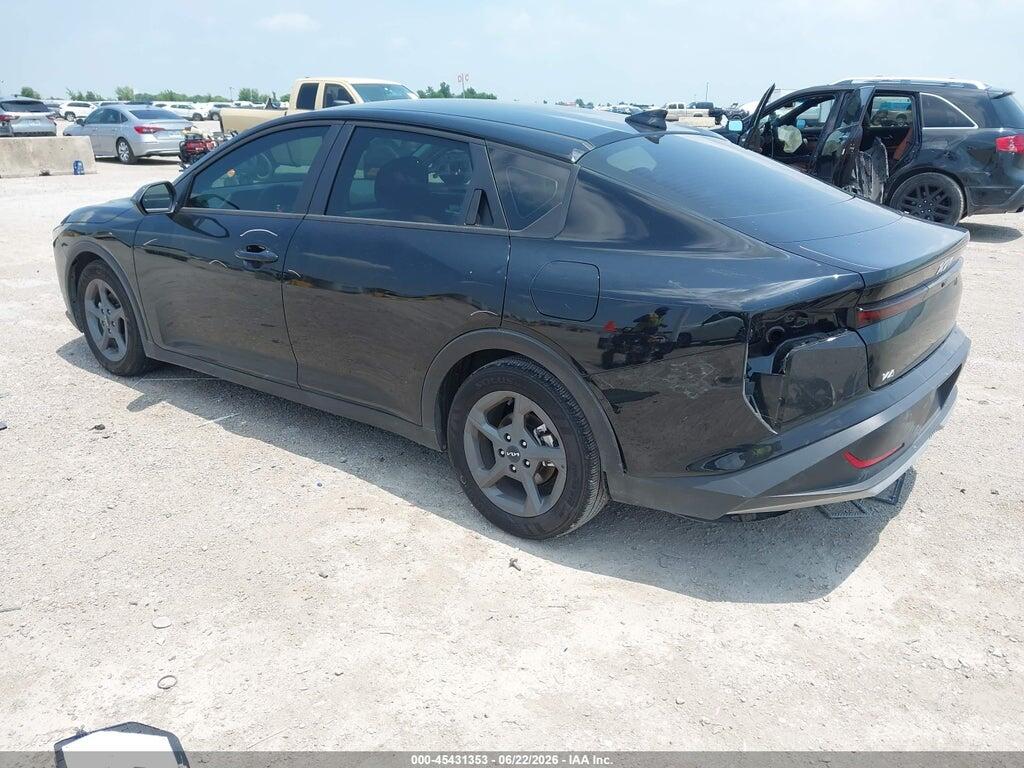 3KPFT4DEXSE111146 2025 KIA K4 photo no. 3